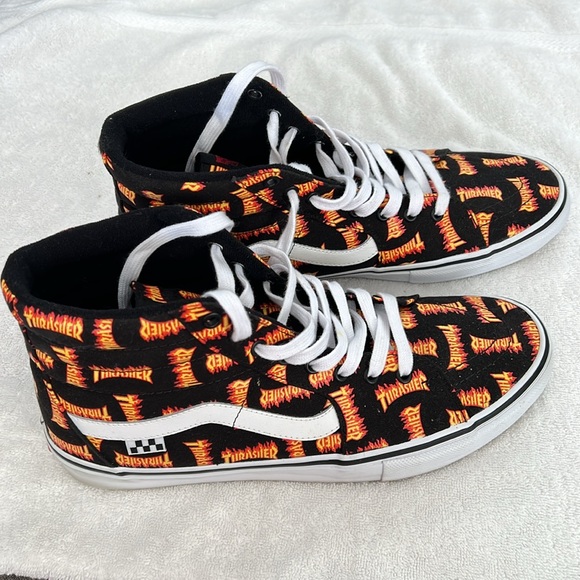 VANS old skool Rare THRASHER themed mens shoes size 12 - Picture 3 of 6